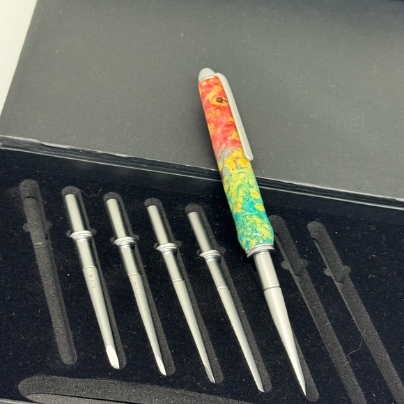 Crochet hook set - Picture 3 of 3